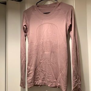 Lululemon Swiftly Tech long sleeve, size 6
